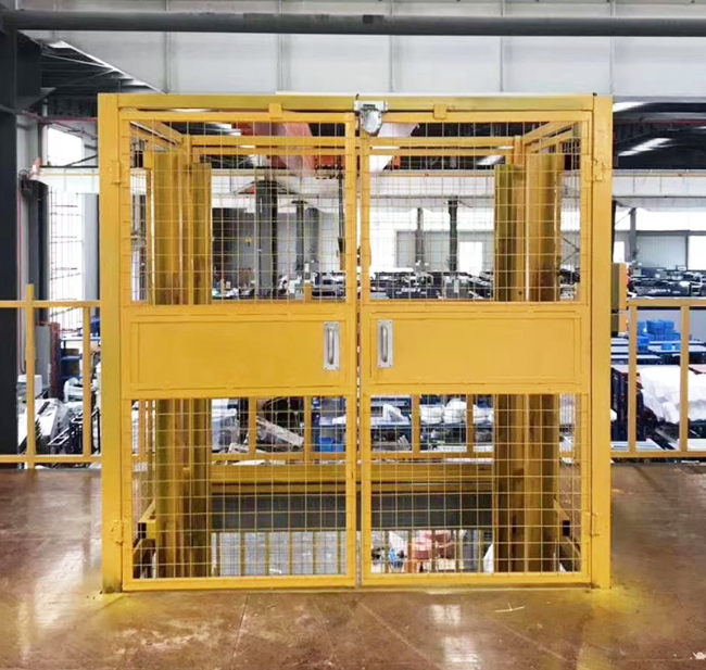 高安智能导轨式升降机亮相