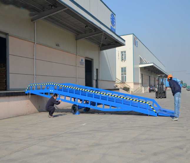 高安移动式登车桥应用